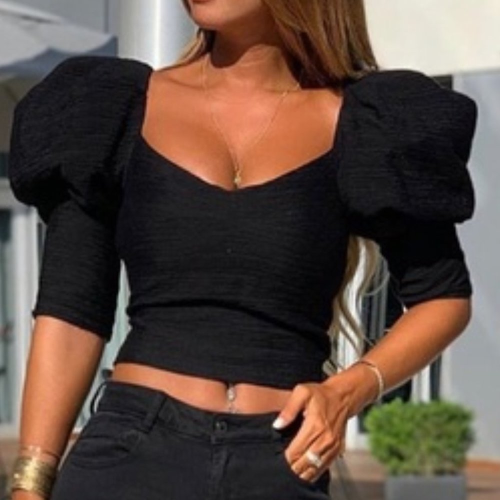 Zara Black Puff Sleeve Crop Top